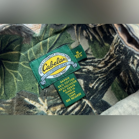 Cabela’s Seclusion 3D Camo Bibs Overalls Youth Size Medium - Picture 4 of 7